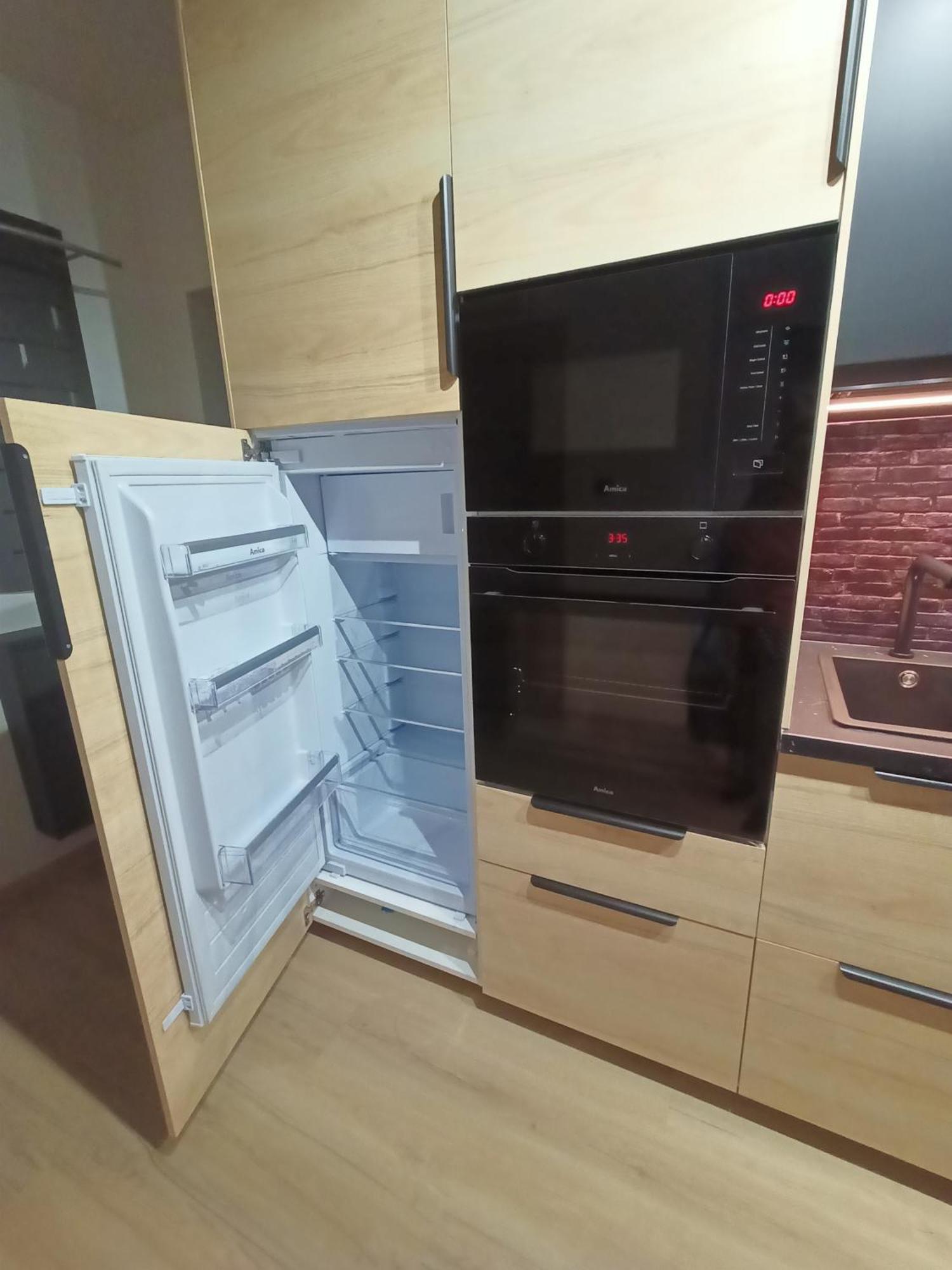 Apartament Radiostacja III Z Ogrodkiem, Parking Free Гливице Екстериор снимка