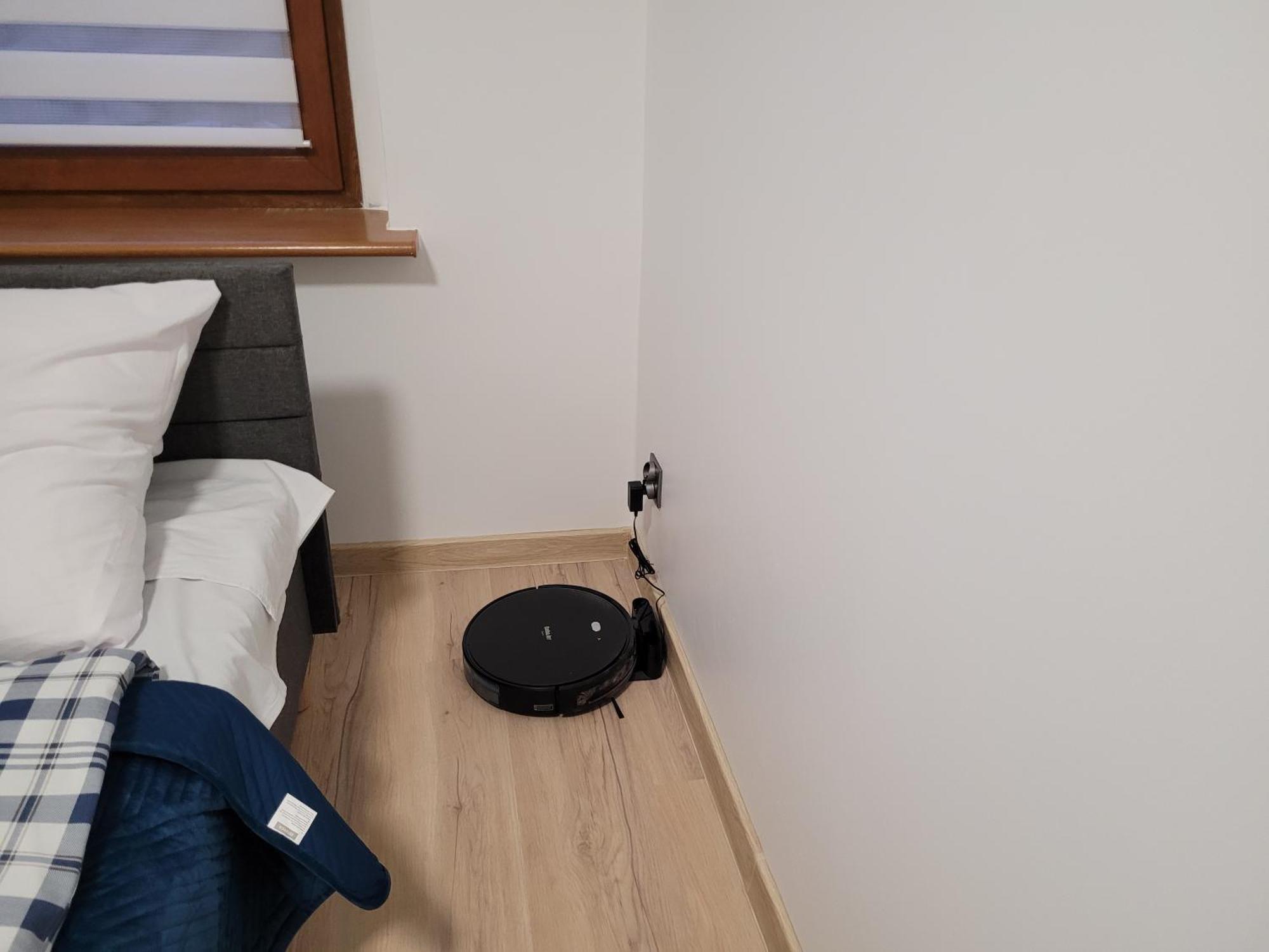 Apartament Radiostacja III Z Ogrodkiem, Parking Free Гливице Екстериор снимка